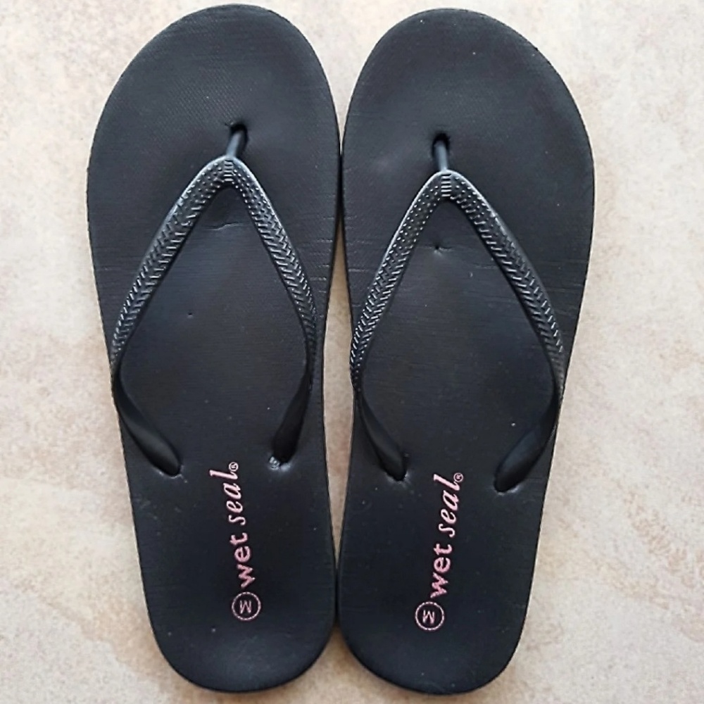 WetSeal Black Flip-Flops